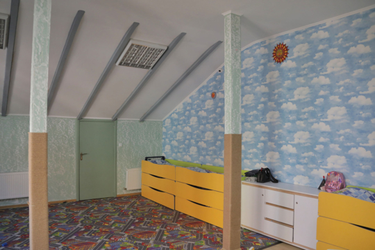 У шелтері є все для комфортного відпочинку дітей