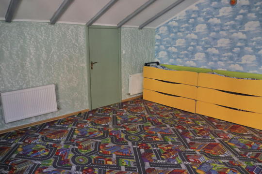 У шелтері є все для комфортного відпочинку дітей